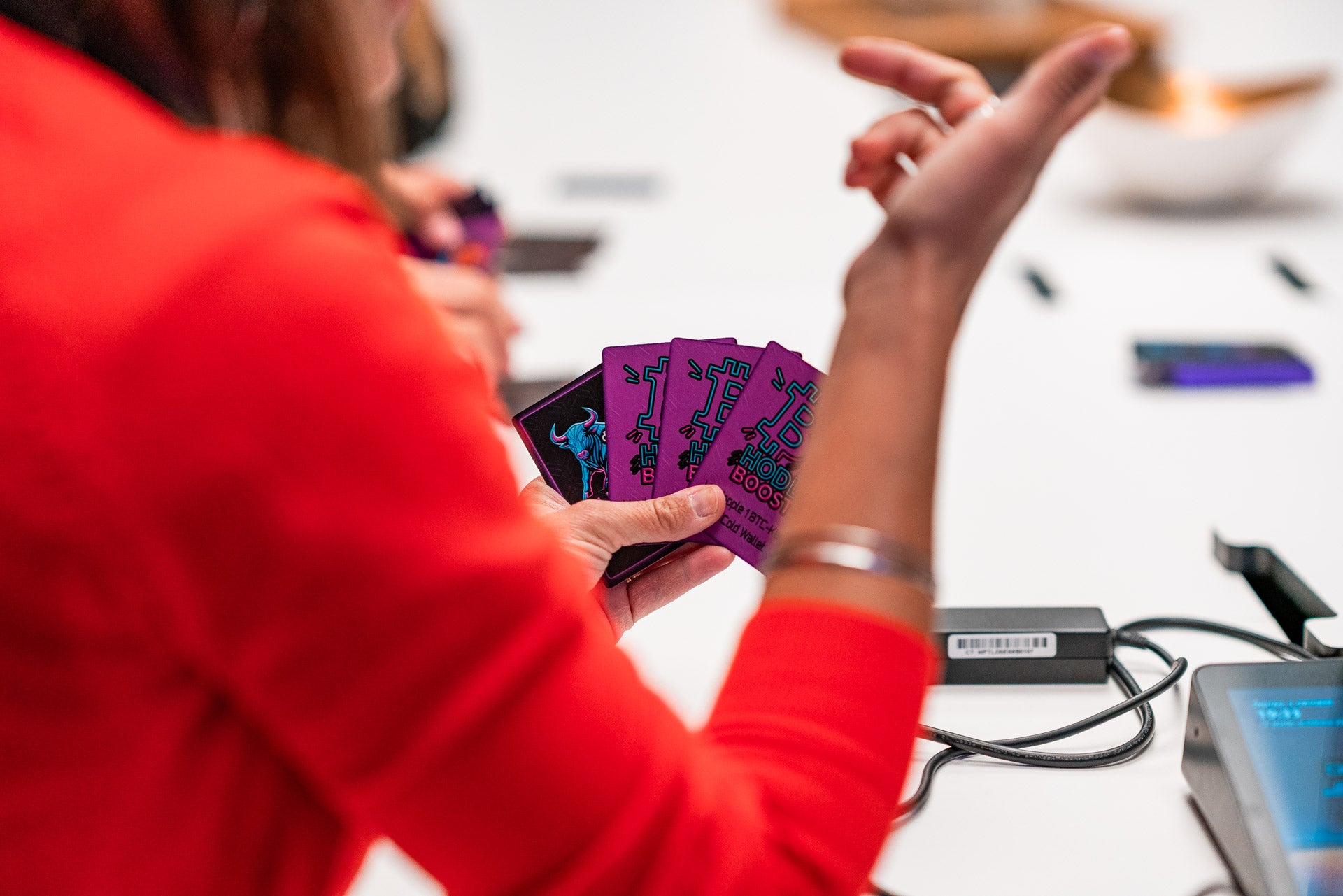 🎲 HODL or TRADE – The Crypto Card Game 🚀💰