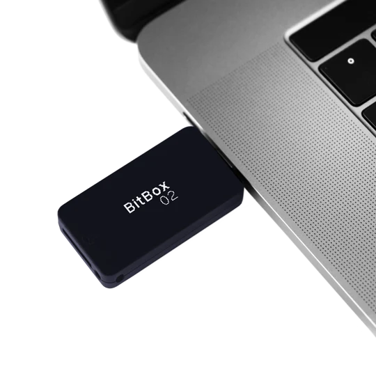 Schweizer Hardware Wallet BitBox02